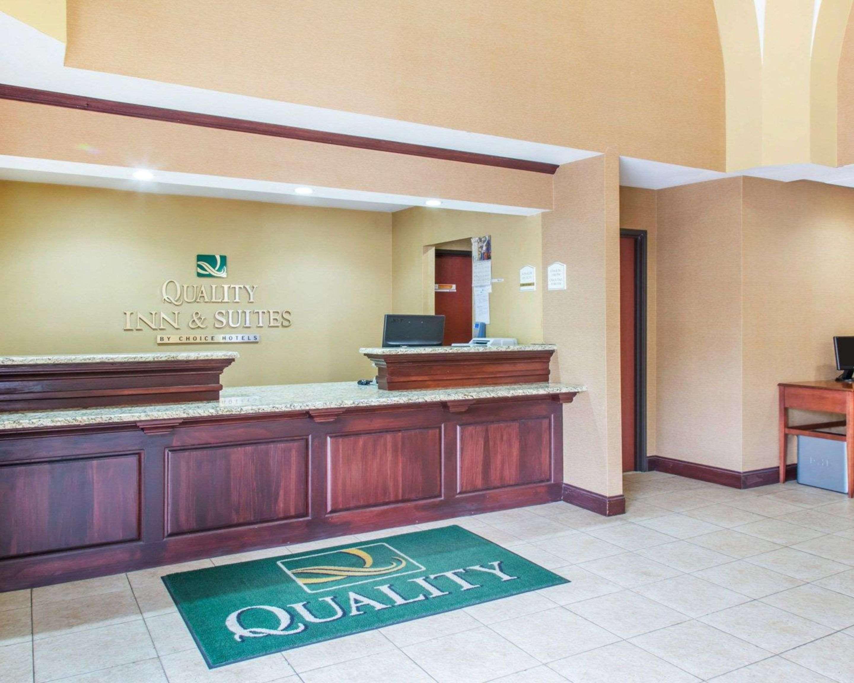 Quality Inn & Suites Meriden Exterior foto